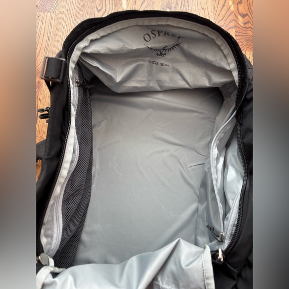 Osprey Porter 46 Gray Backpack - Picture 2 of 3